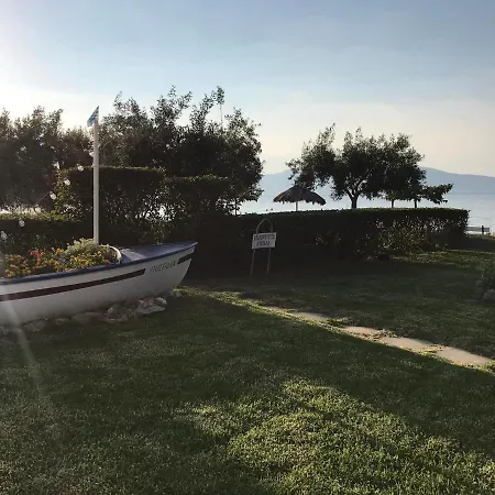 Poseidon Aparthotel Arkítsa