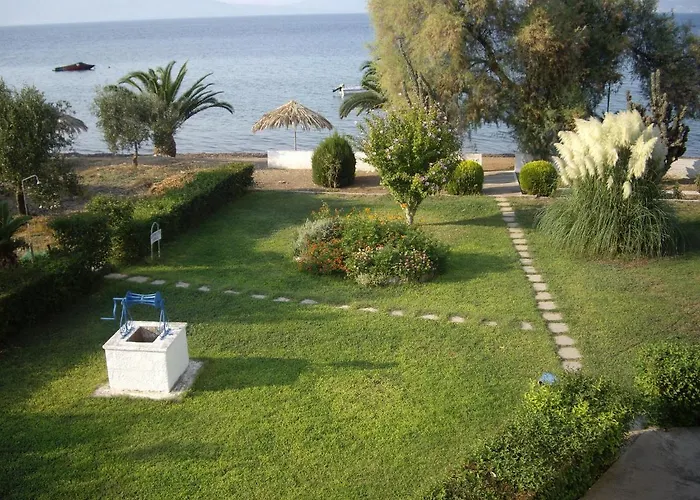 Poseidon Apartahotel 3*